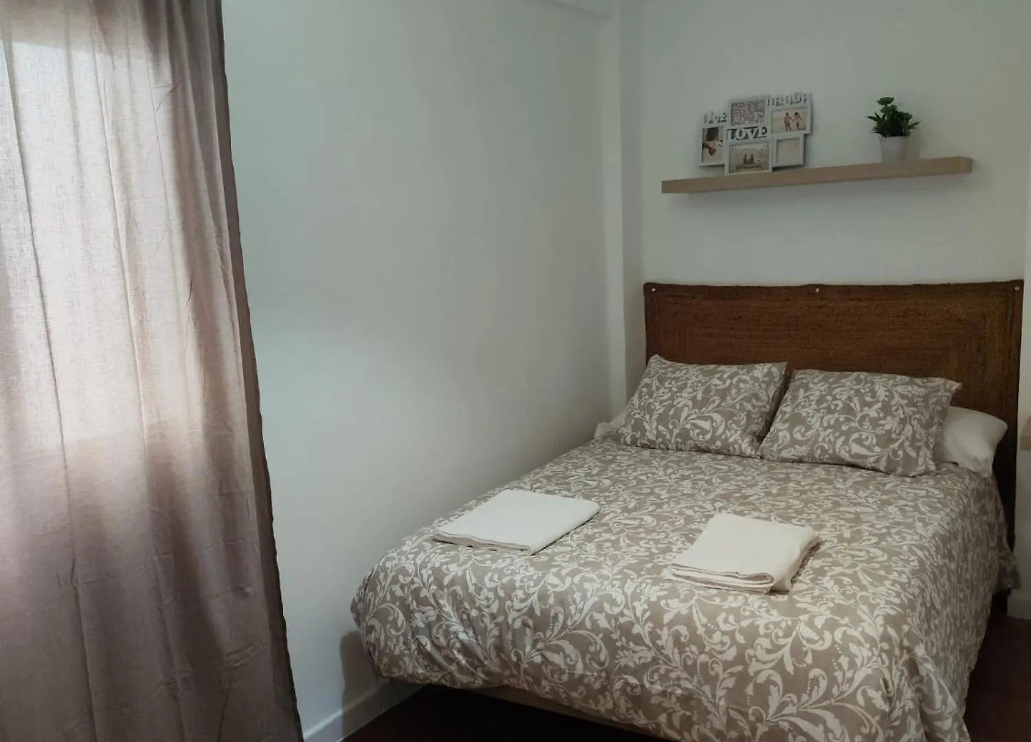 Vts Los Remedios Apartment Seville Spain