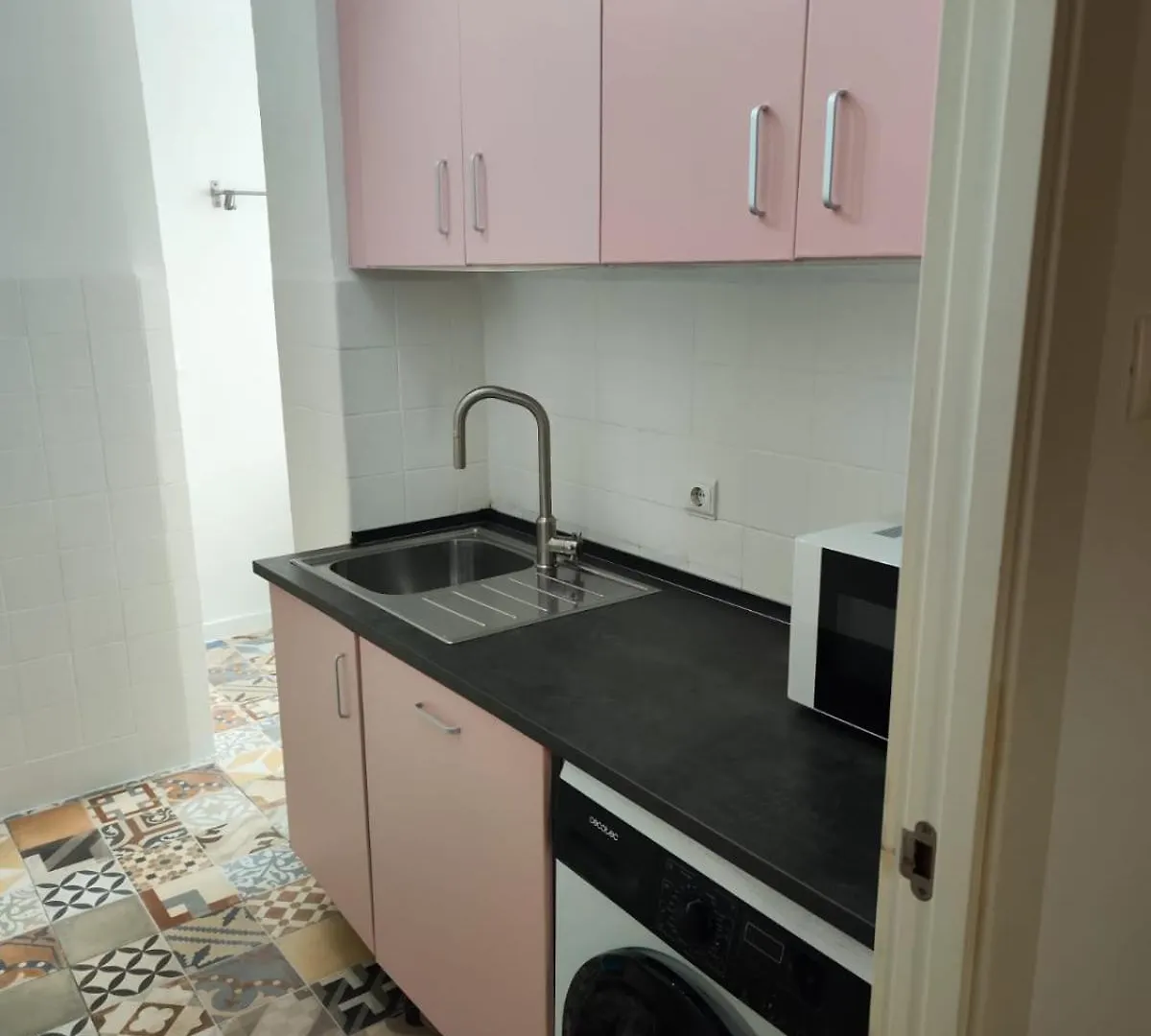 Vts Los Remedios Apartment Seville Homestay