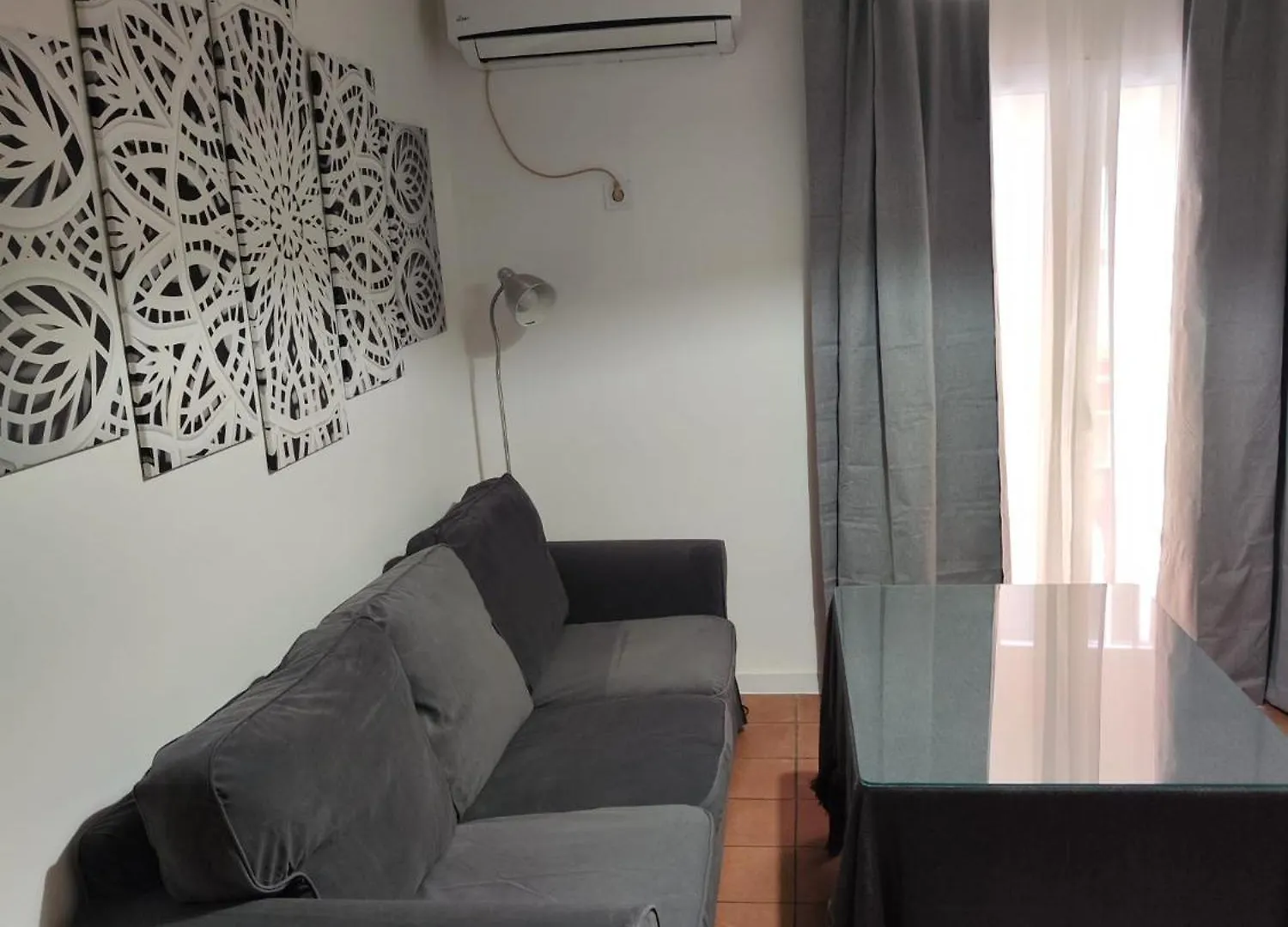 Vts Los Remedios Apartment Seville Spain