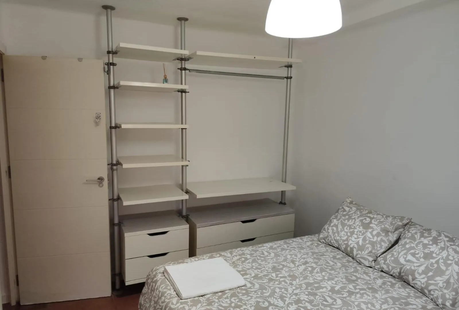 Homestay Vts Los Remedios Apartment Seville Spain